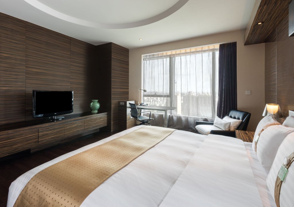Фото Holiday Inn Shanghai Hongqiao West