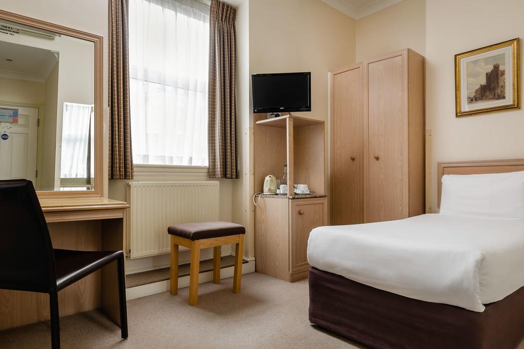 Фото отеля 4