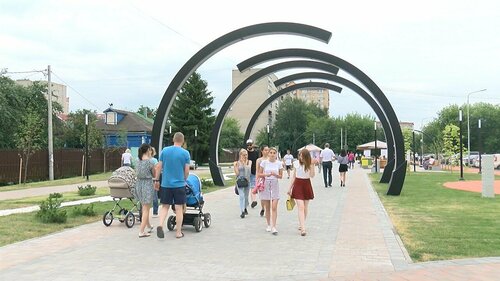 Maxi на улице 50 лет ВЛКСМ  фото 8