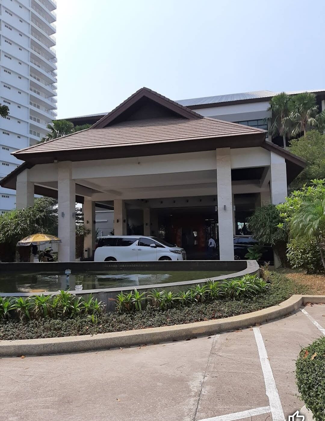 Фото Welcome World Beachfront Resort