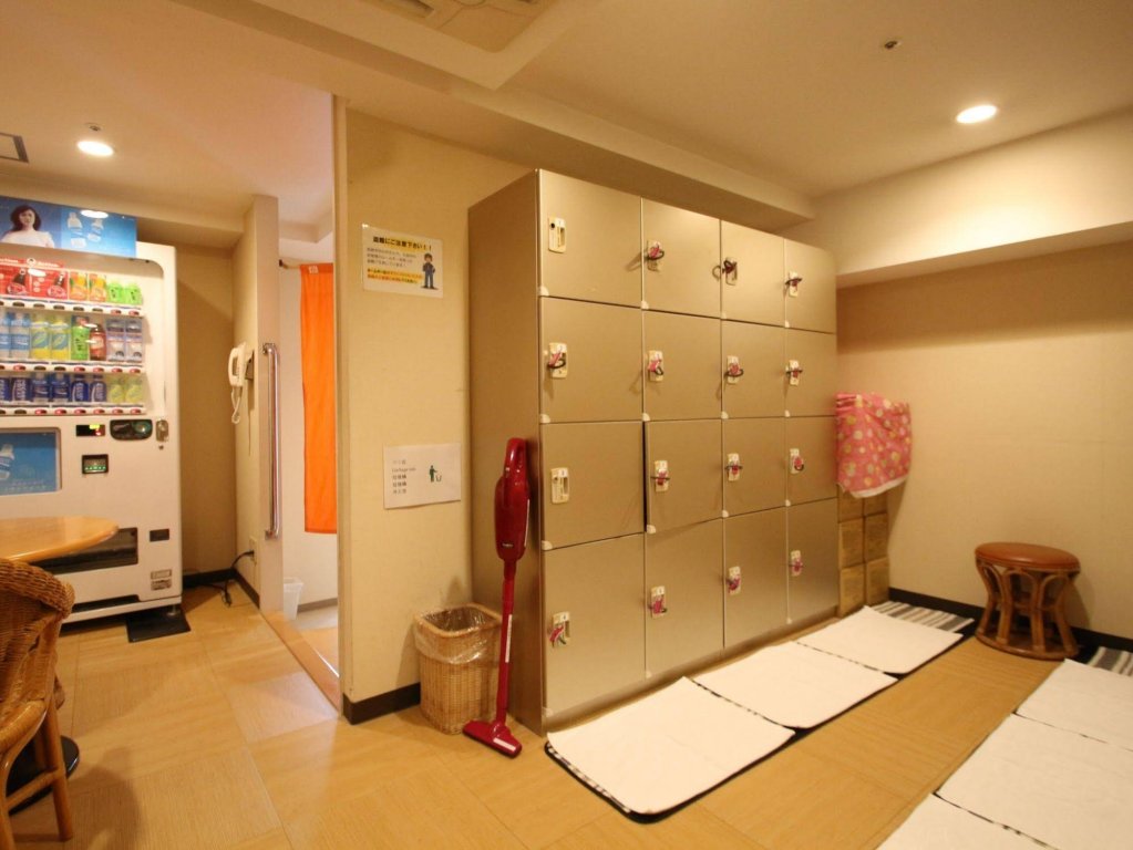 Фото Apa Hotel Kyoto Eki Horikawadori