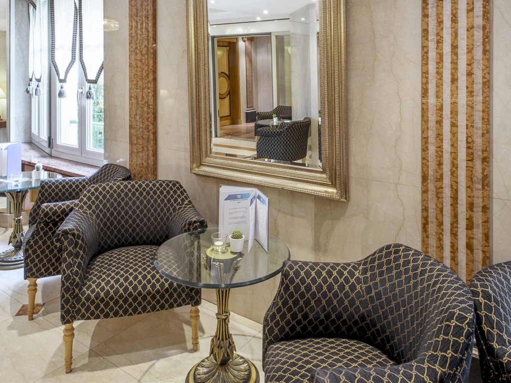 Фото Nh Geneva City