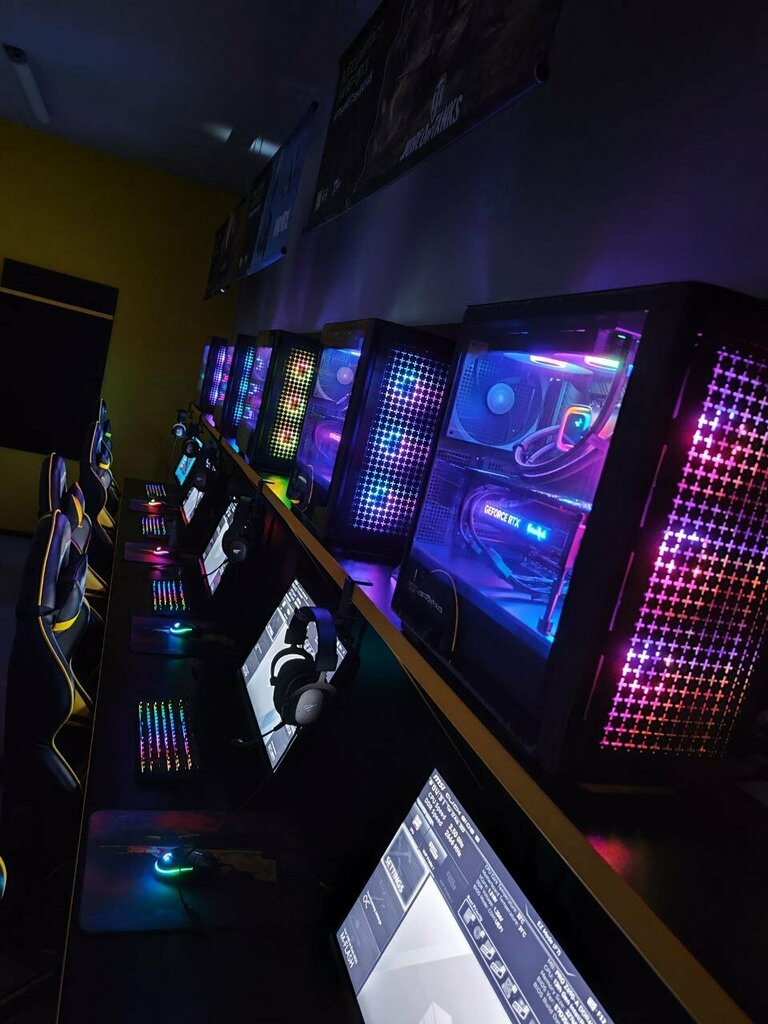 نادي الكمبيوتر Escape eSports place ، فورونيج، صورة