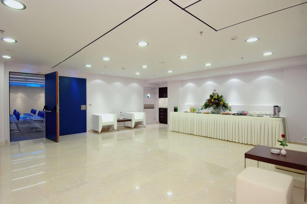 Фото Atrion Hotel