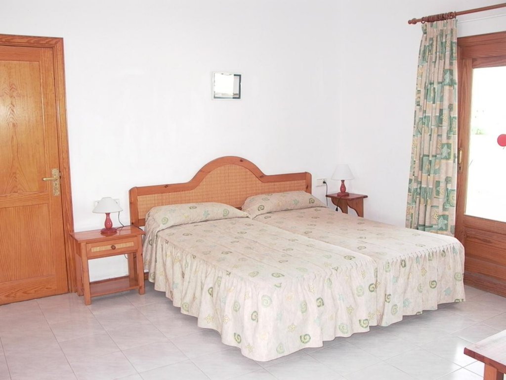 Фото Apartamentos Océano - Adults Only