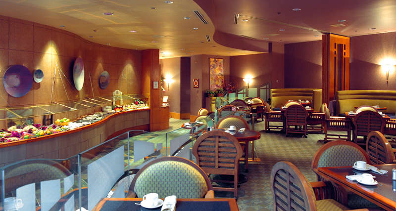 Фото Delta Edmonton Centre Suite Hotel