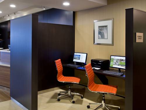 Фото Courtyard by Marriott