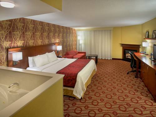 Фото Courtyard by Marriott