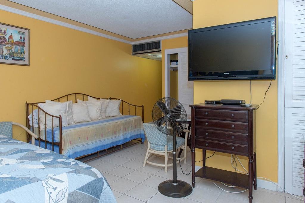 Фото Montego Bay Club Beach Resort