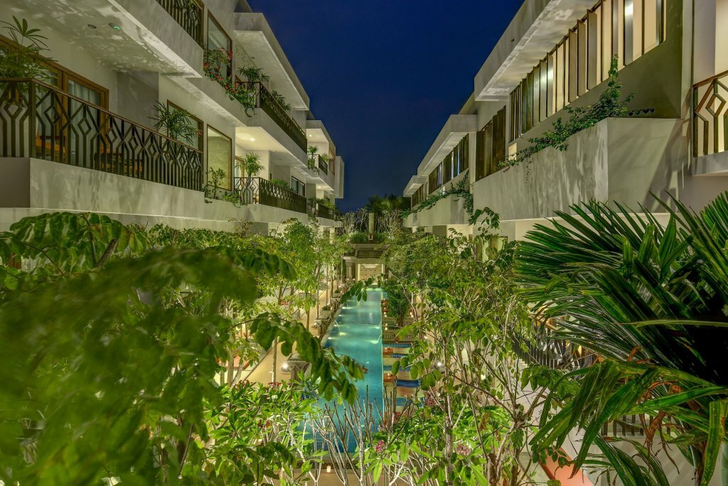 Фото Golden Temple Retreat