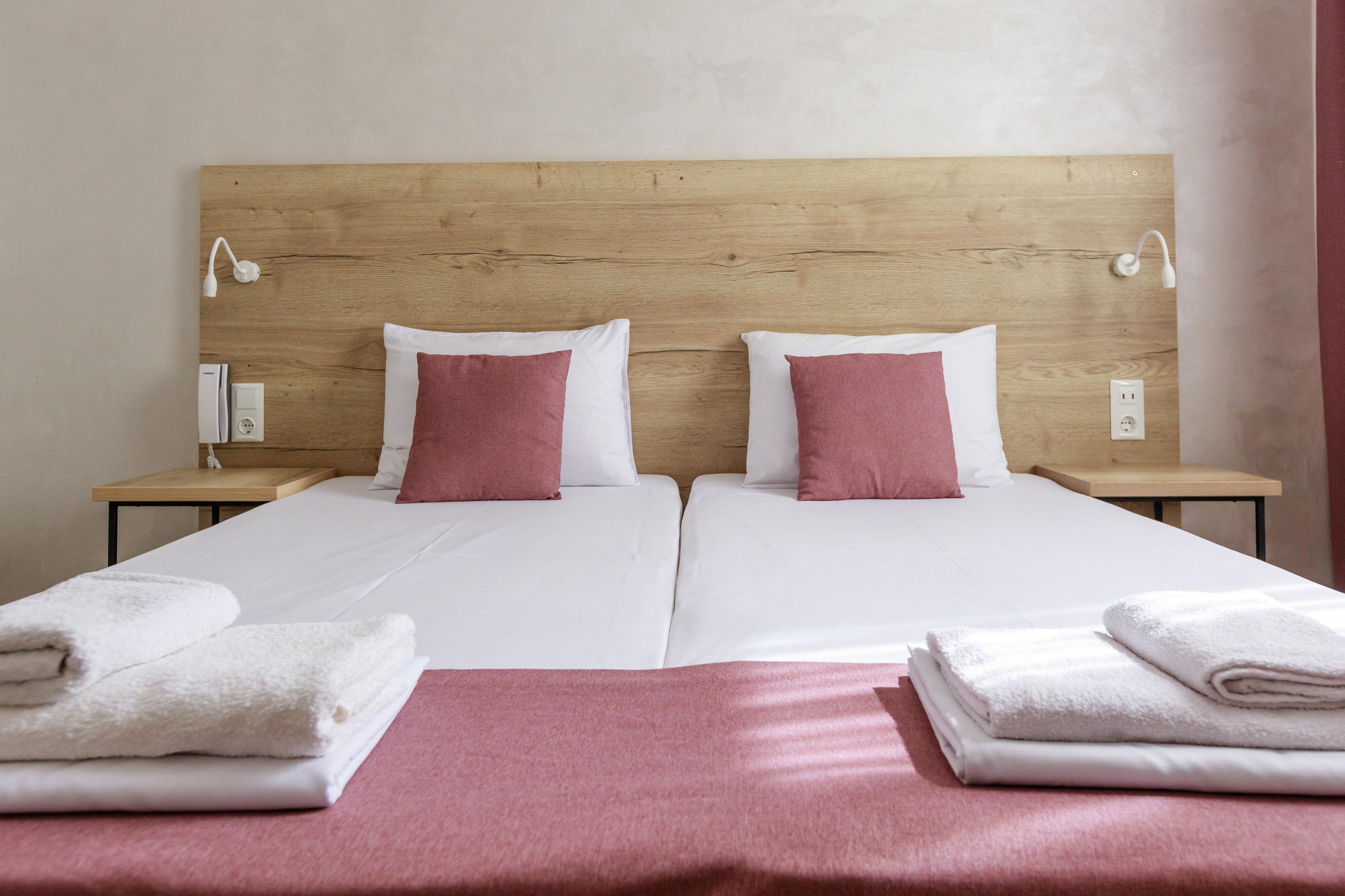 Фото отеля 2