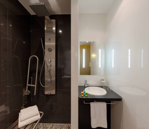 Фото Ibis Styles Rennes Centre Gare Nord