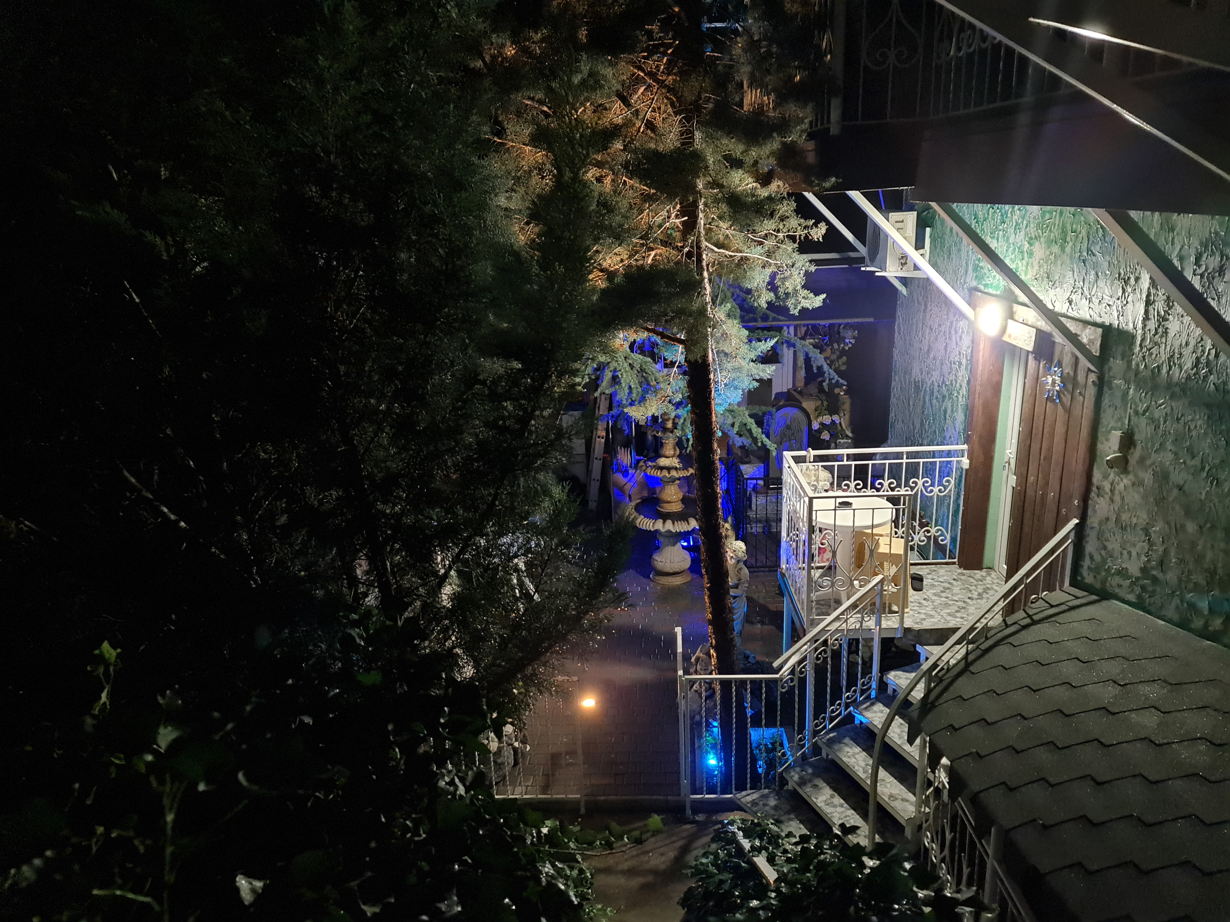 Фото Волшебный дворик