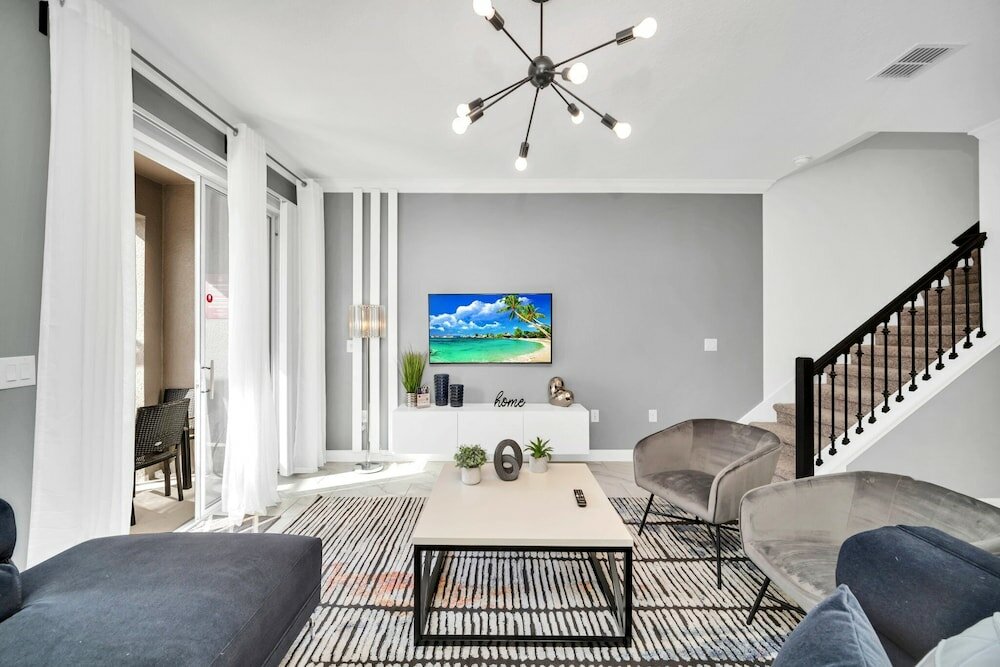 Фото 4200 Paragraph Drive