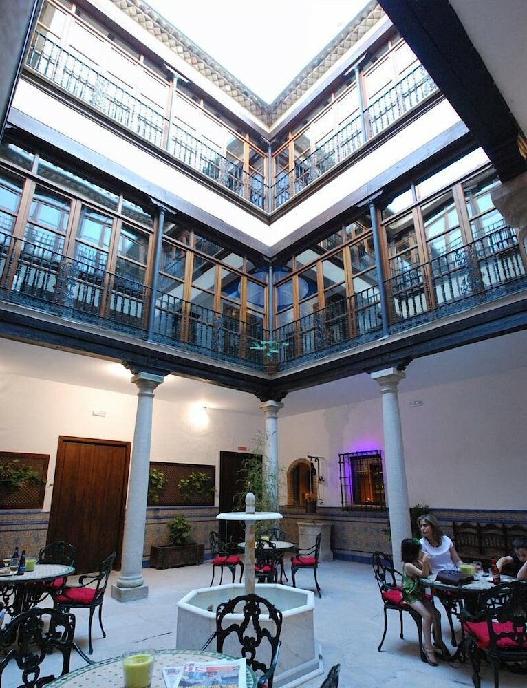 Фото Hotel Alvar Fañez