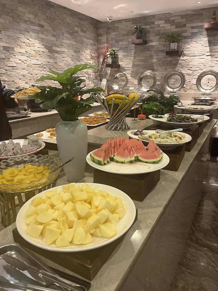 Фото Yiwu Manting City Hotel