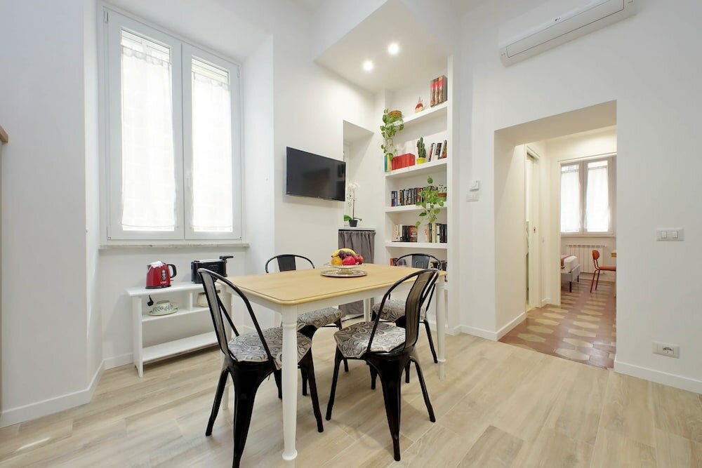 Фото Grazioso bilocale al Vaticano