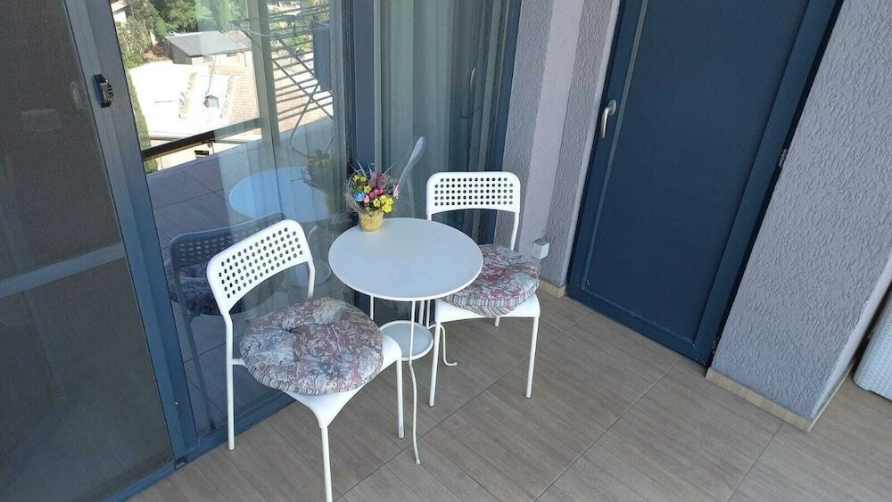 Фото Sol's M2 White Modern Apartments