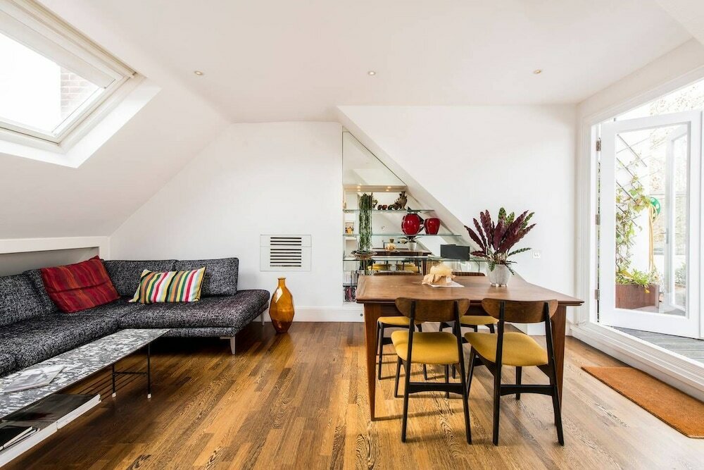 Фото Beautiful 2 Bed W Roof Terrace in Holland Park