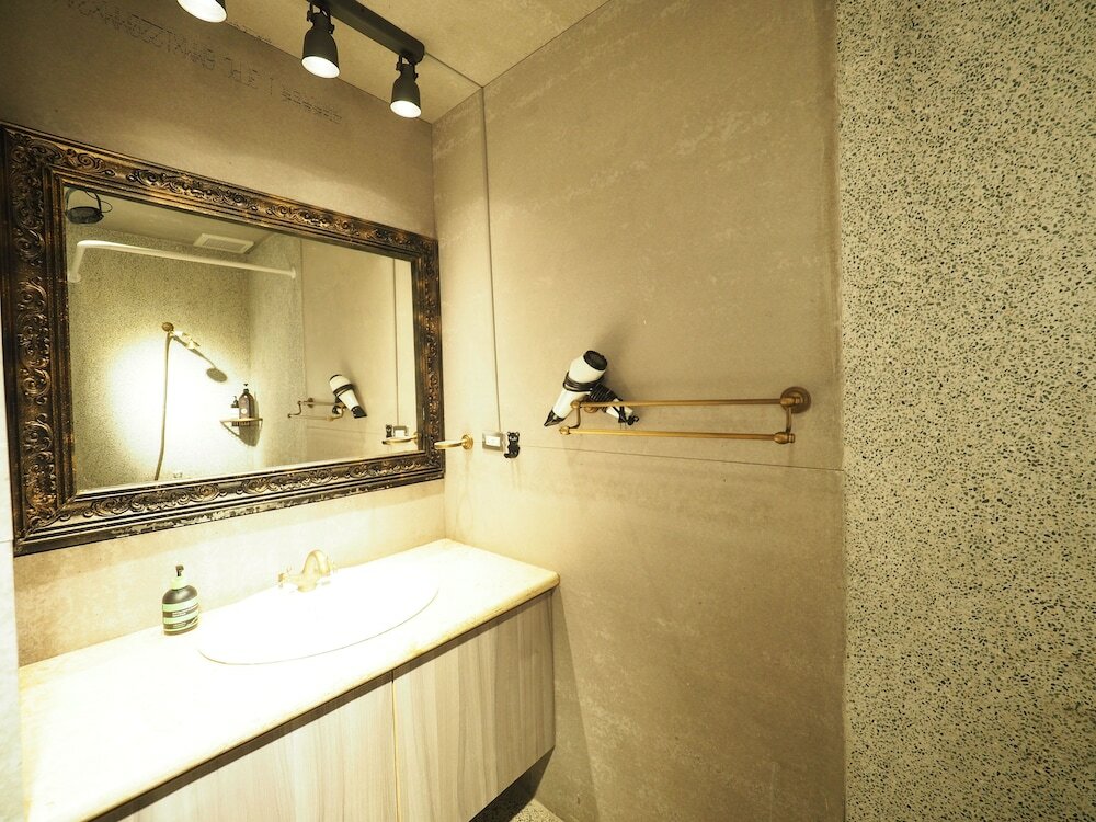 Фото BR4&Zhongxiao Fuxing