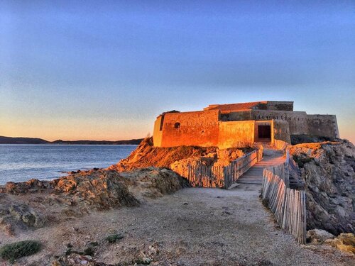 Гостиница Castel Pierre Lisse в Йере