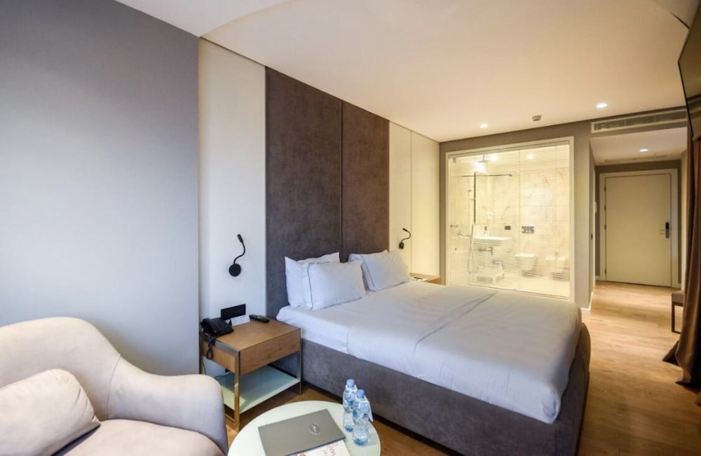 Фото Yacht Hotel