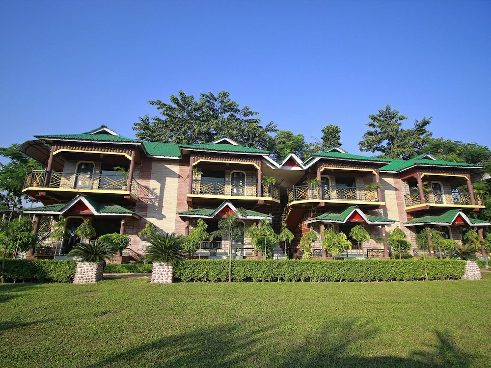 Фото Oyo 23390 Ruposhi Bangla Eco Resort