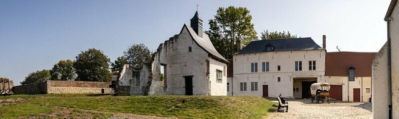 Гостиница Gîte Ferme D'hougoumont