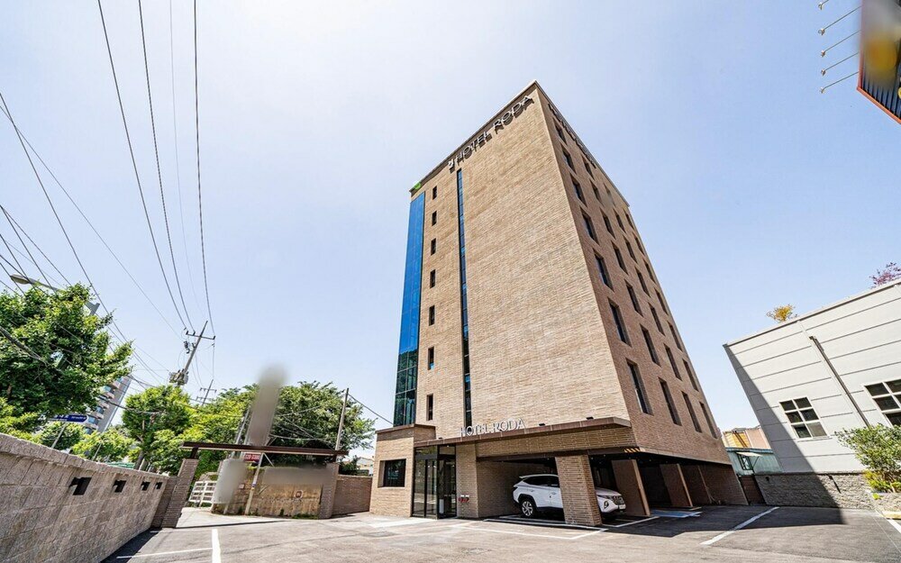 Фото Busan Umgung Hotel Roda