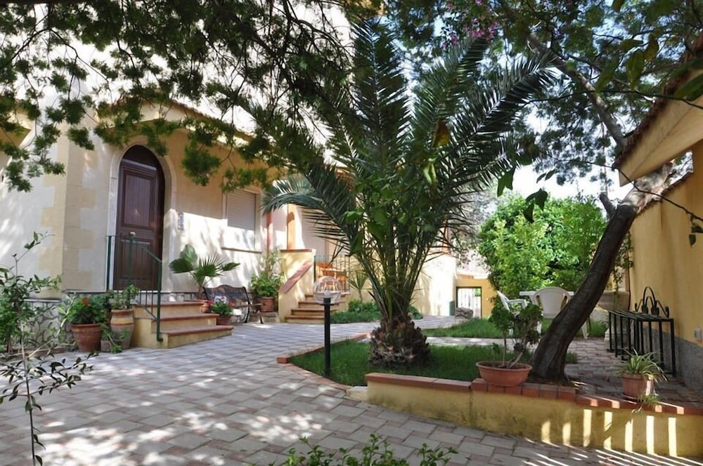 Фото Villa Rahal