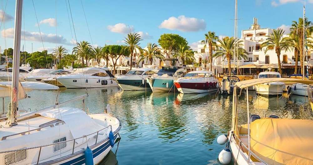 Фото Bella Maria Apartments & Pool Club