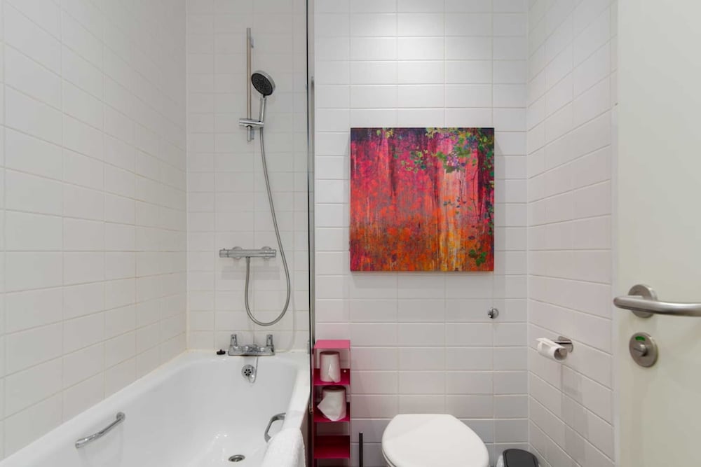 Фото Inviting 2bd Flat - 1 Min From Deptford Station!