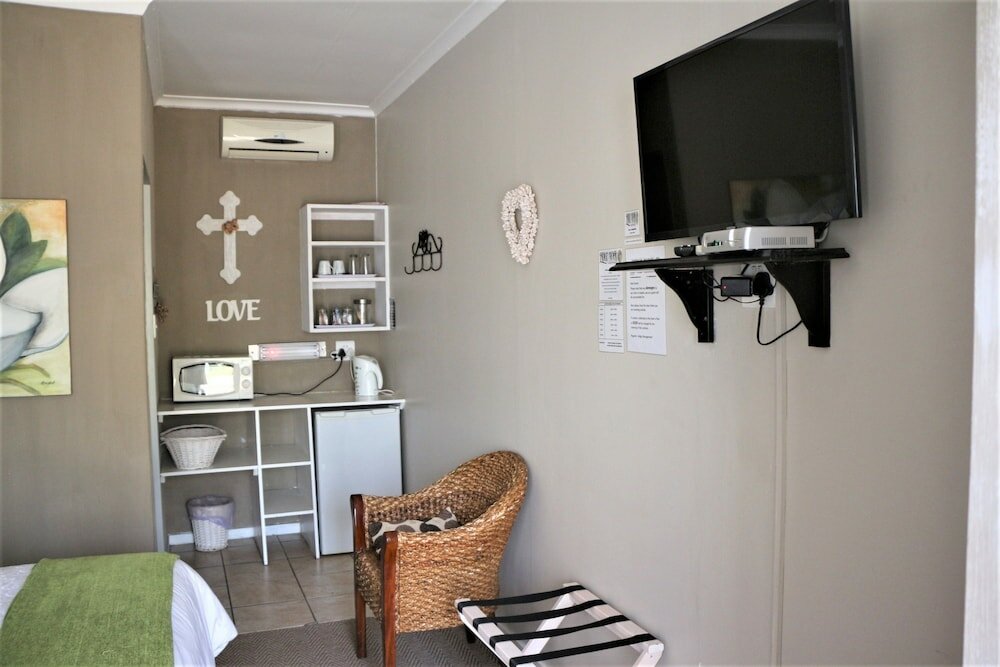 Фото Indigo Moon Guesthouse