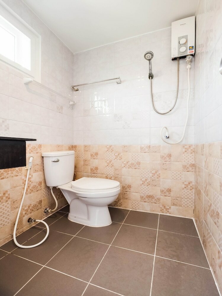 Фото Oyo 1157 Ploy Pailin Place