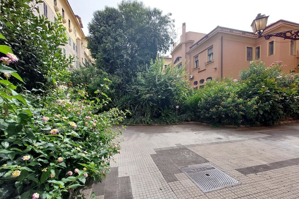 Фото Grazioso bilocale al Vaticano