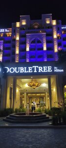 Doubletree by Hilton Ras Al Khaimah (100, Al Jaz'ah Road, Al Mahatah, Sector 3, Ras Al Khaimah), hotel