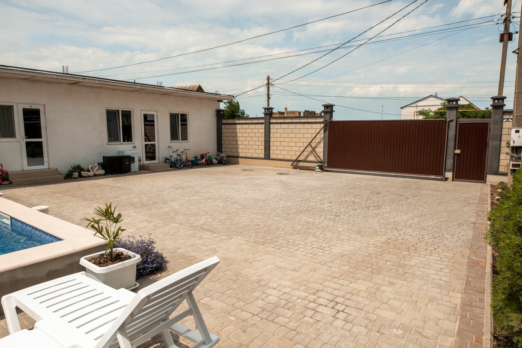 Фото Домион