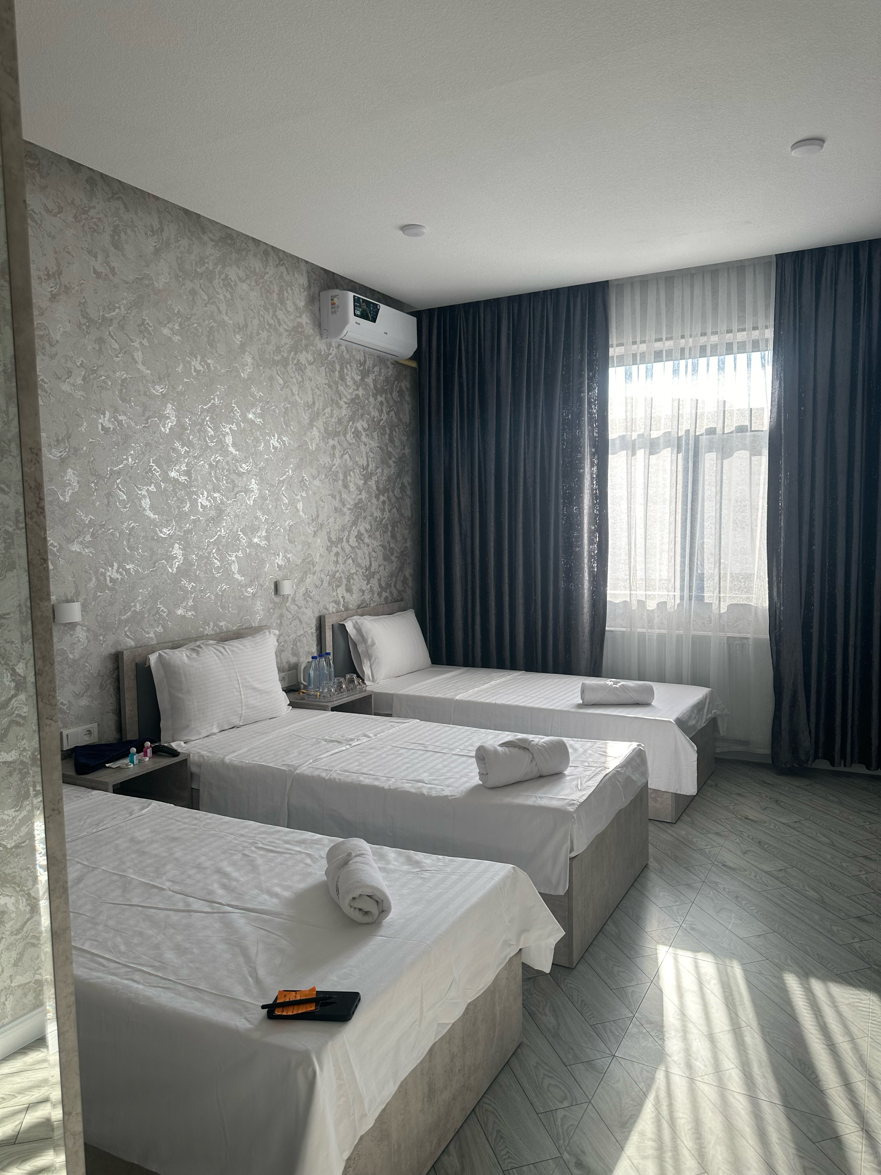 Фото Revel Hotel