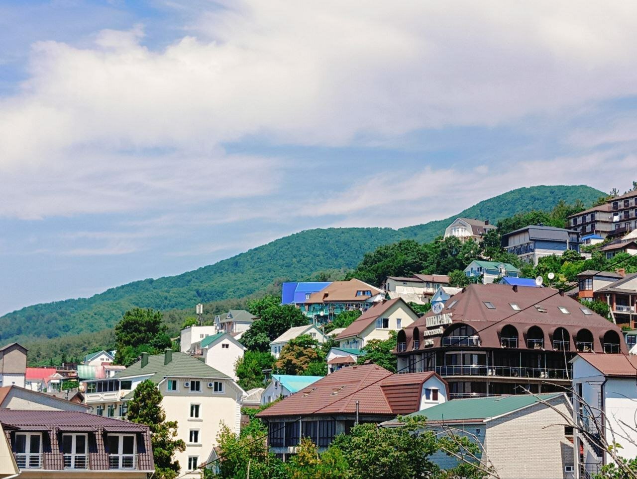 Фото отеля 2