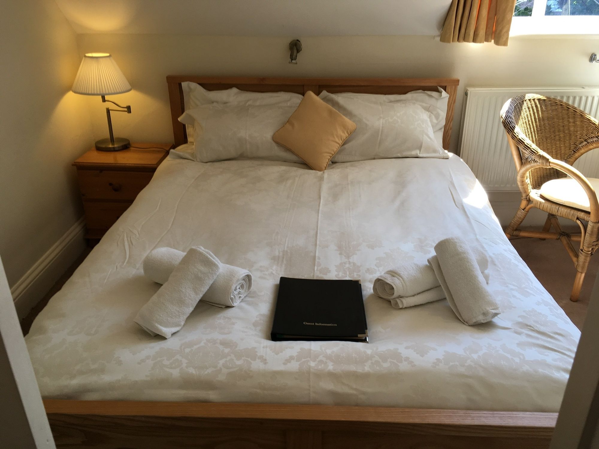 Фото St Raphael Guest House