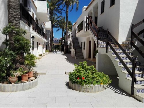Внешний вид отеля Gran Hotel Las Fuentes de Fantasía Hoteles в Алькала-де-Хиверте, фото 2