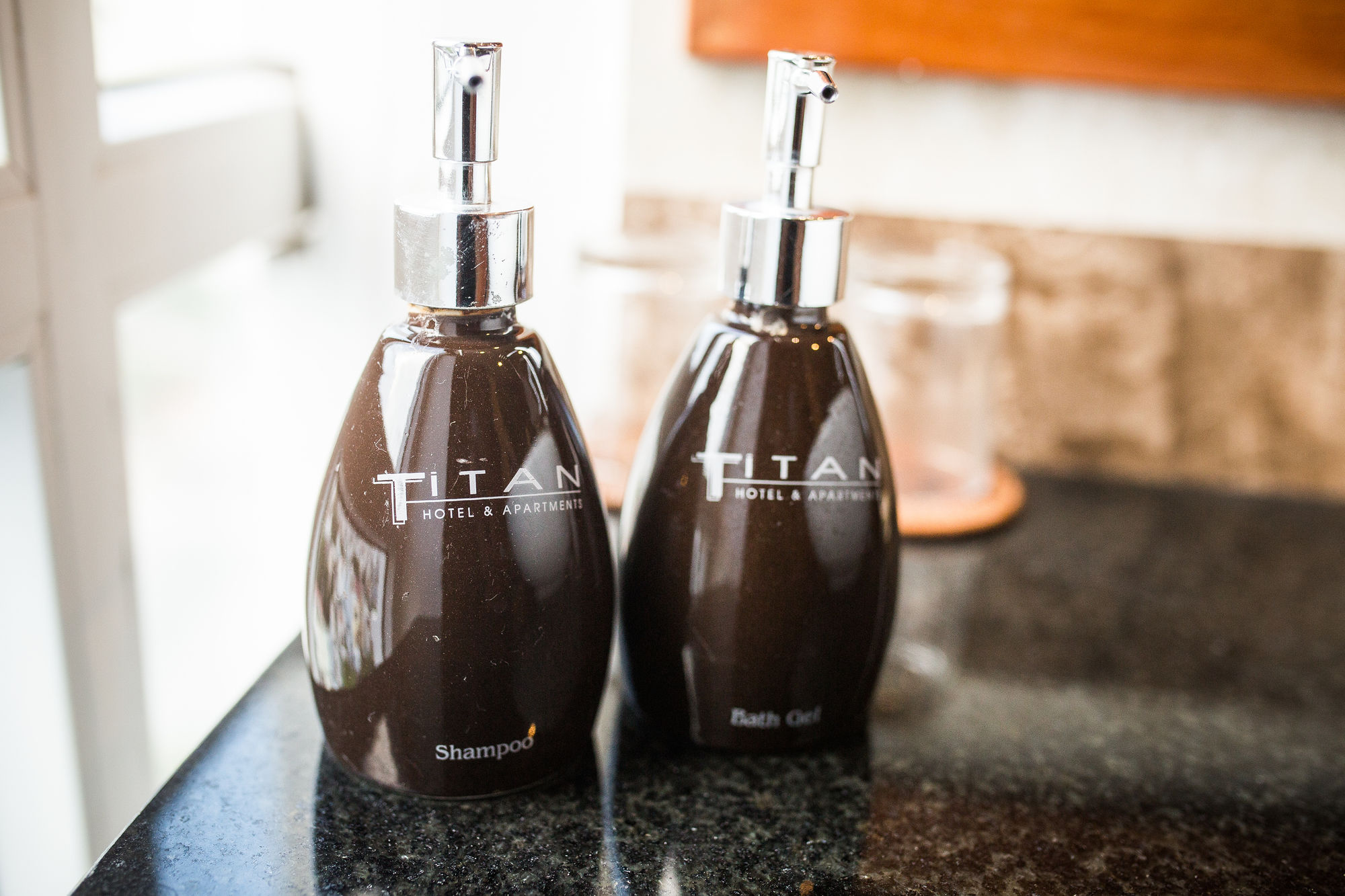 Фото Titan Hotel