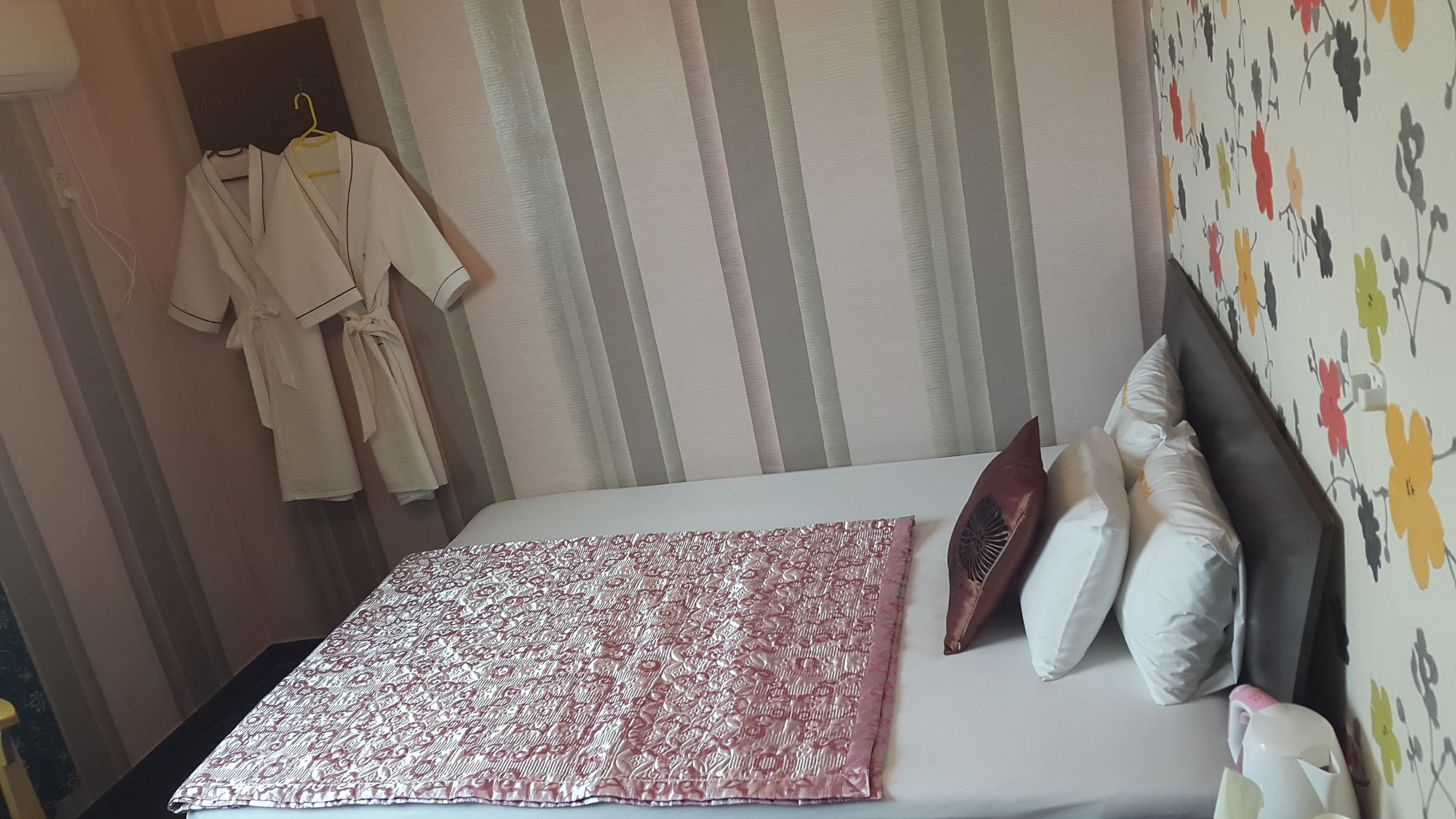 Фото Saipan Motel with Sea View