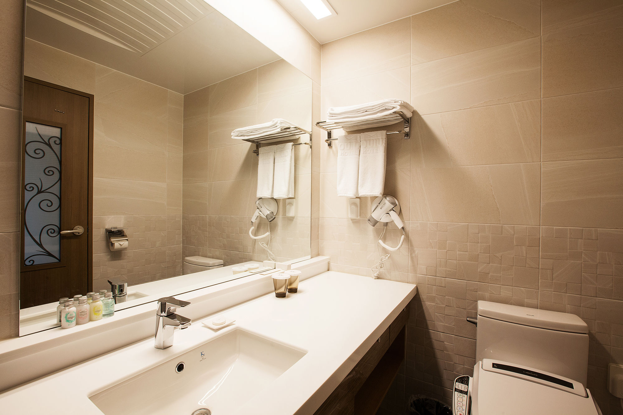 Фото You Us Hotel