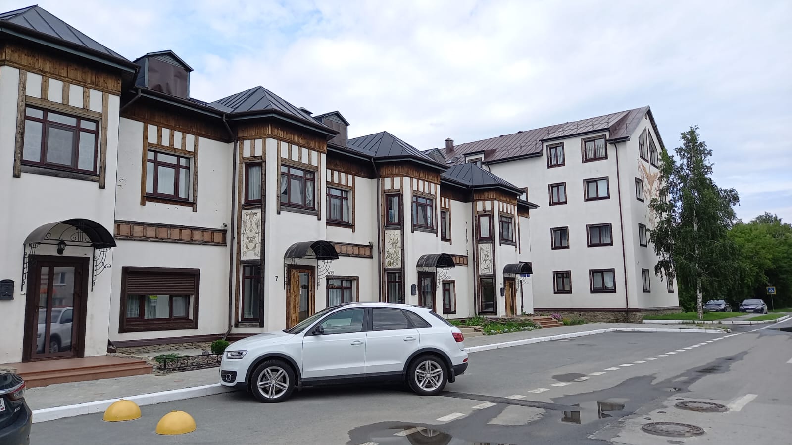 Фото отеля 1