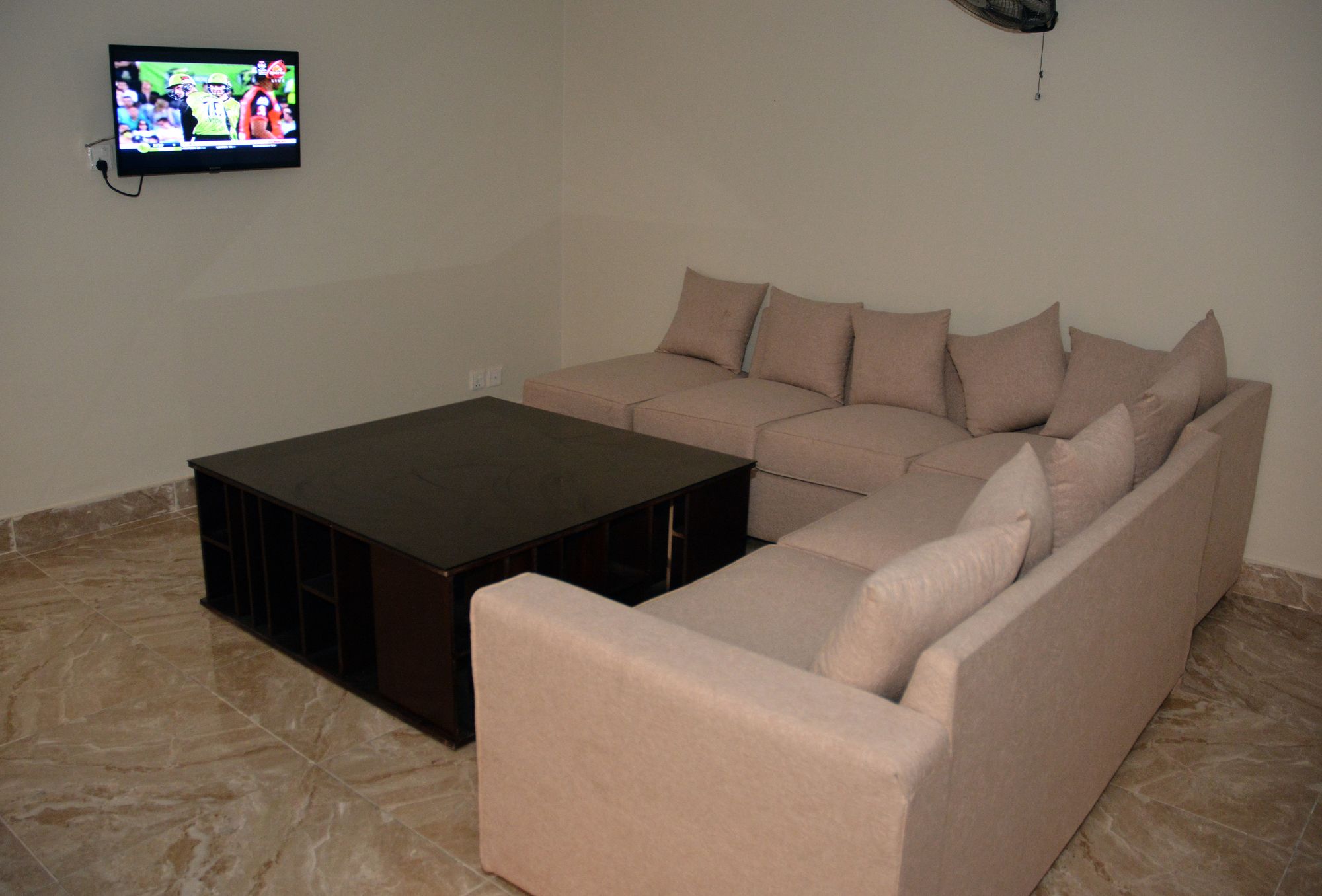 Фото Hotel Redison Blue Area