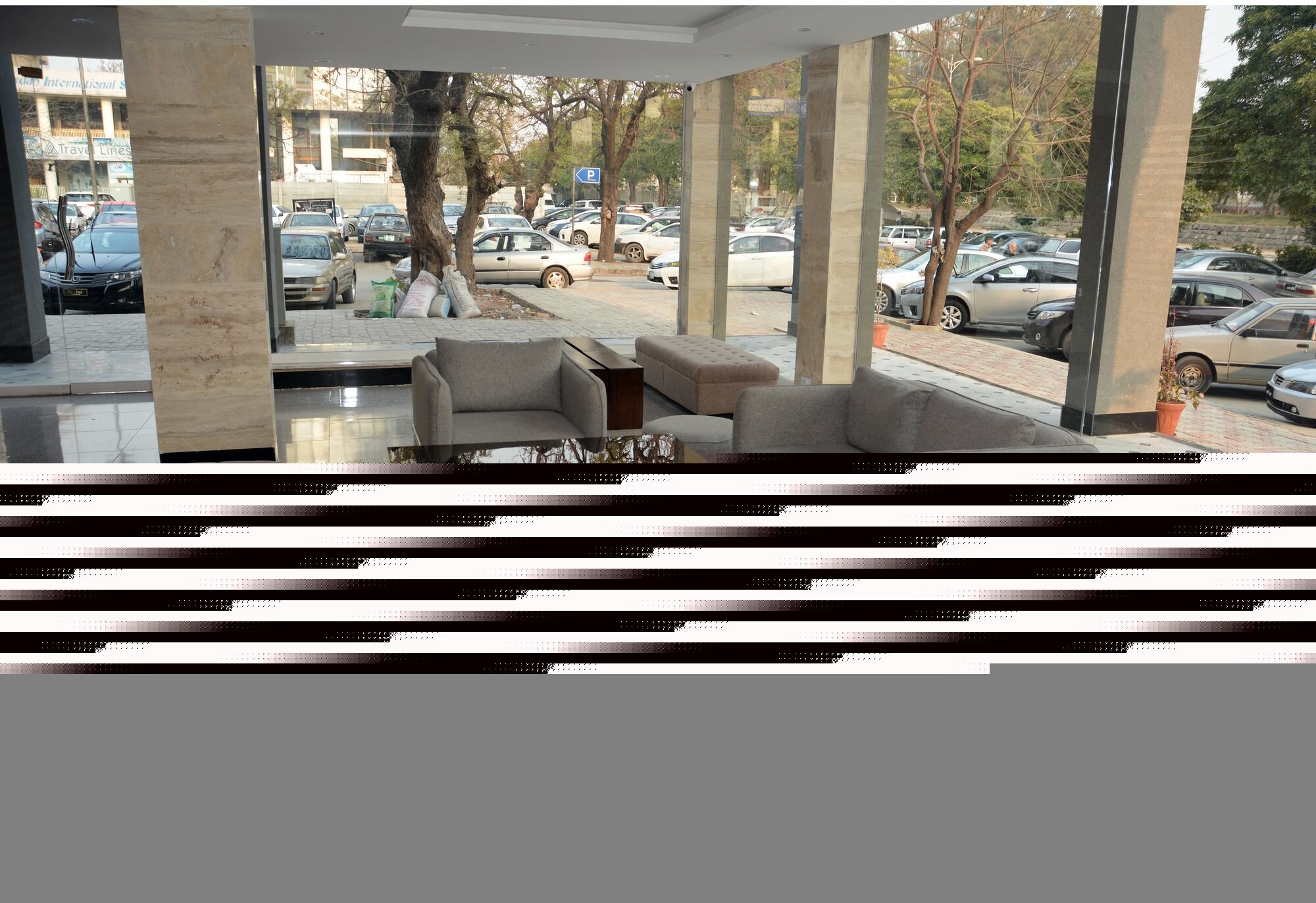 Фото Hotel Redison Blue Area