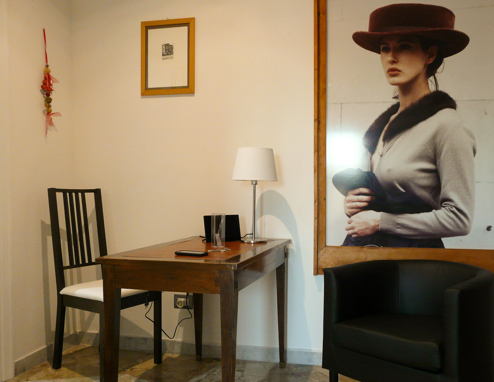 Фото Atticoromantica