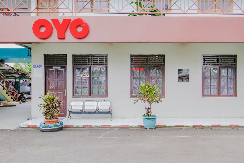 Hotel Oyo 3277 Inayah Pkpri Hotel Syariah, Serang, photo