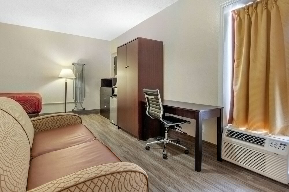 Фото Econo Lodge Fort Jackson